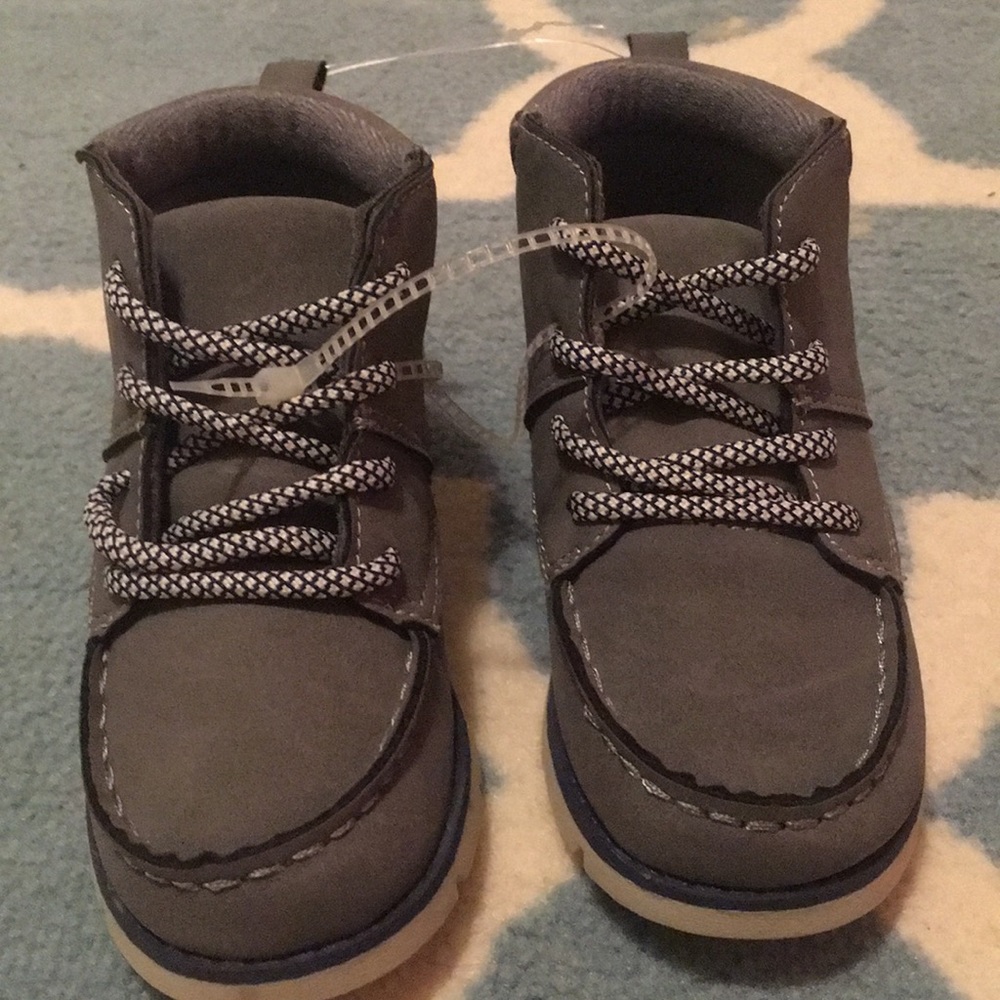 NWT OshKosh toddler boys boots